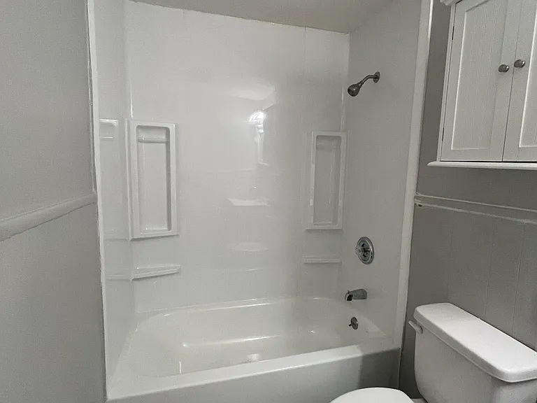 710 E Avenue G #7 — Photo 16