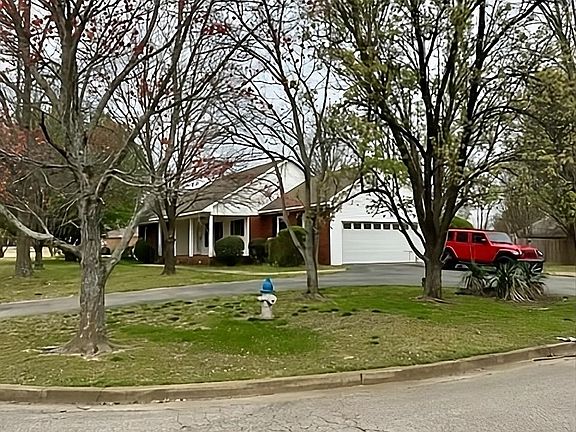 4th image of 316 Woodmont Cv