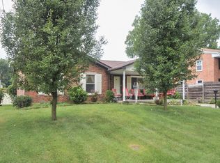 9217 Wooddale Dr, Louisville, KY 40272