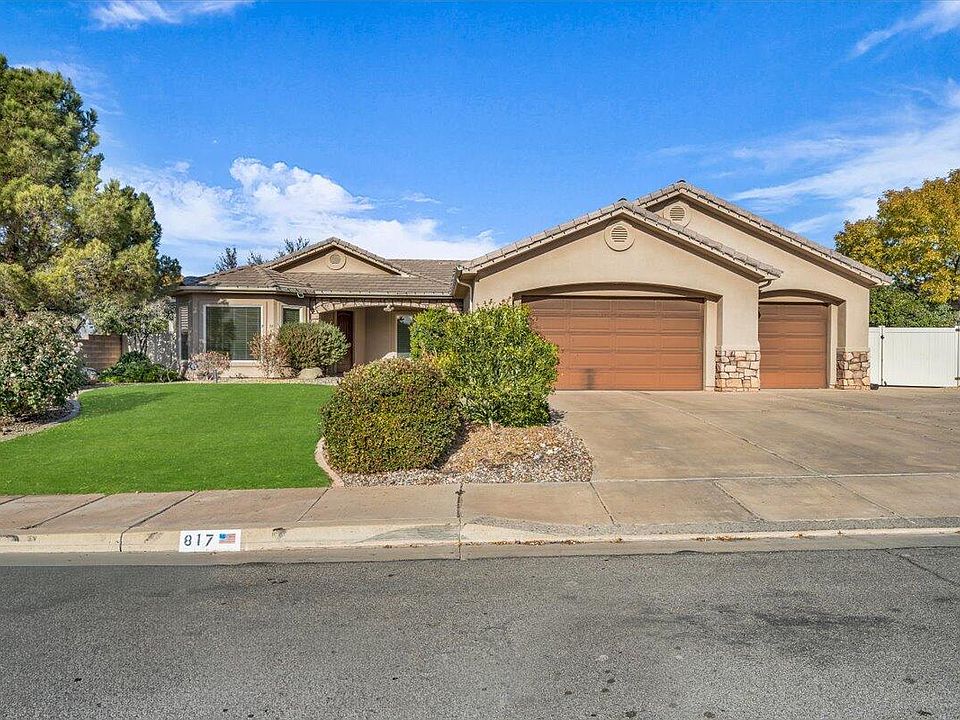 1st image of 817 E Sonoran Dr