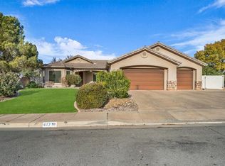 817 E Sonoran Dr, Washington, UT 84780