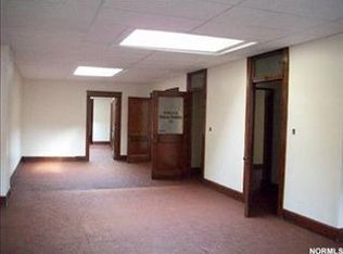 242 Main St, Conneaut, OH 44030