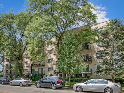 8630 Ferris Ave UNIT 303, Morton Grove, IL, 60053