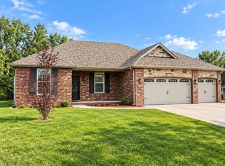 2868 E Meadow St, Republic, MO 65738