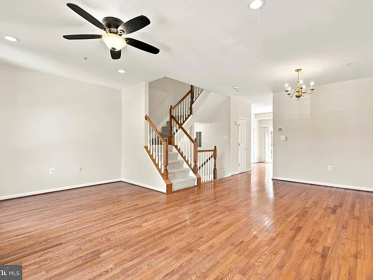 107 Hearth Ct — Photo 7