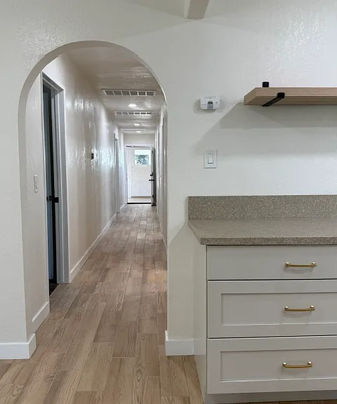 9245 Mills Ave — Photo 17