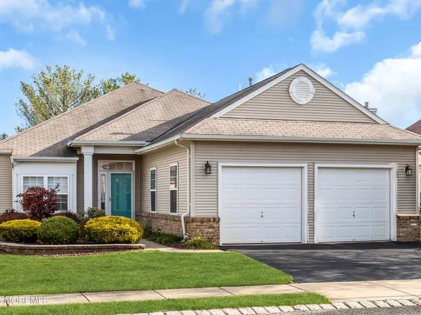 6 Margaux Drive, Manchester, NJ 08759