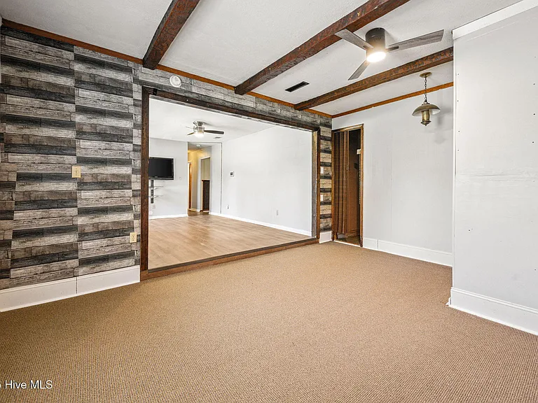 10 Stoney Rd — Photo 8