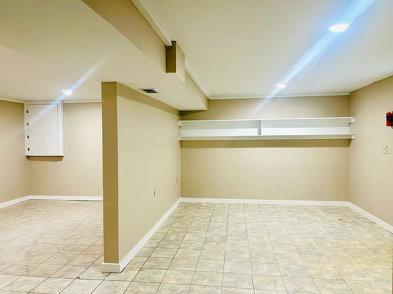 9549 Fingerboard Rd — Photo 11