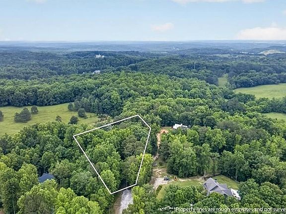3rd image of 435 Sleepy Hollow Ln #4