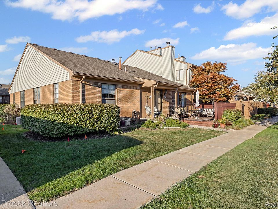 1st image of 38903 Country Cir