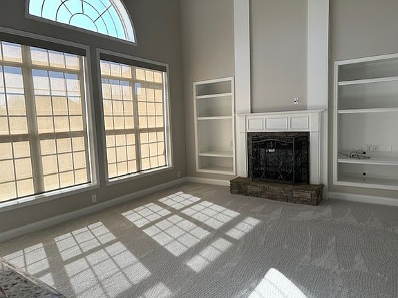 5th image of 546 Buffinton Ct NW