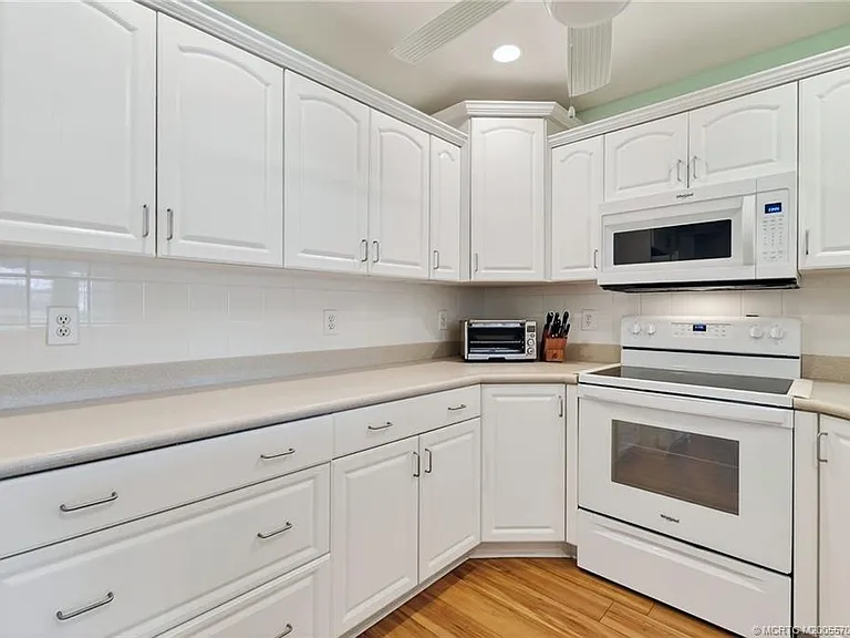 5636 SE Foxcross Pl — Photo 16