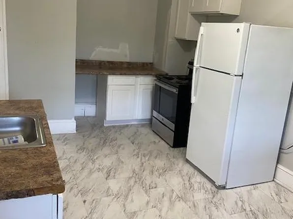 54 Oxford St #3, Hartford, CT 06105