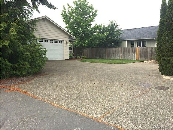 5th image of 18704 83rd Ave E