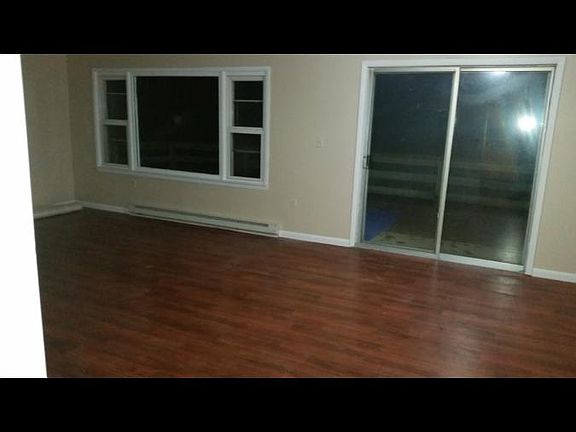 2nd image of 611 Forest Dr
