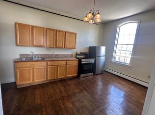 8 S Main St #8, Saint Albans, VT 05478
