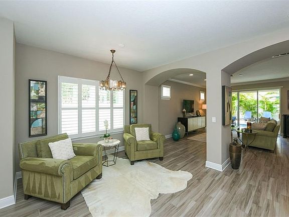 5th image of 2517 Prospect St
