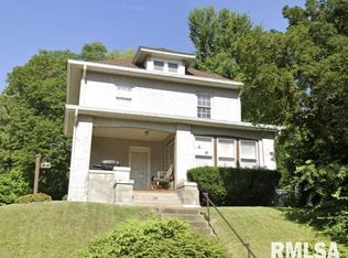 1141 15th St, Moline, IL 61265