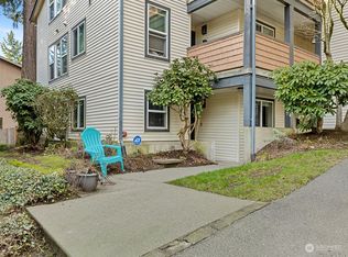 8615 238th St SW APT C101, Edmonds, WA 98026