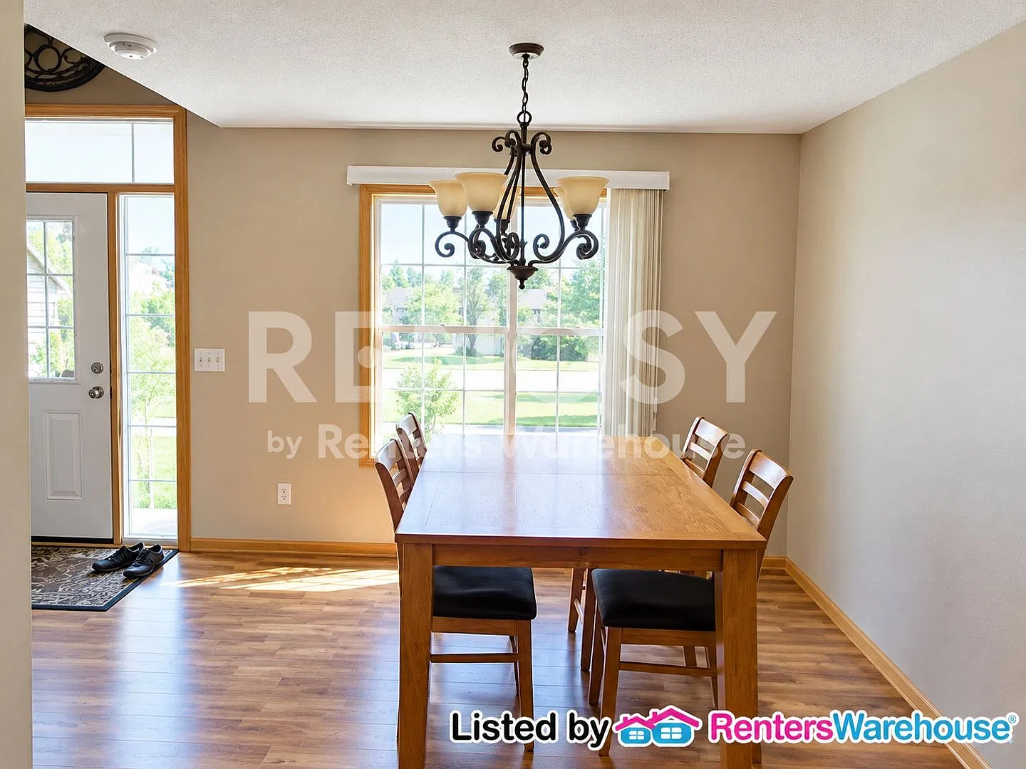 Available December 14th 2 Bedroom 2 Bath End Unit Townhouse in Ramsey — Photo 4