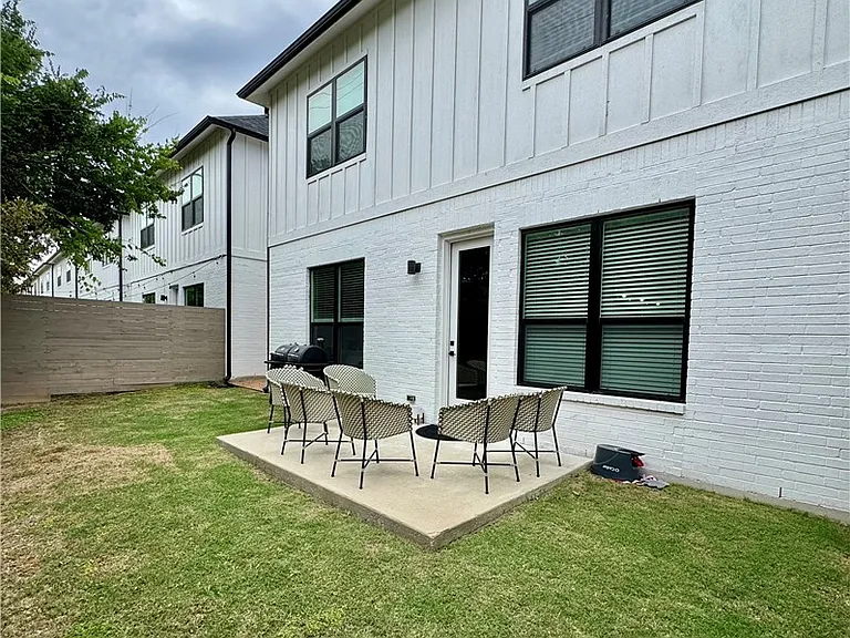270 Estates Cir — Photo 28