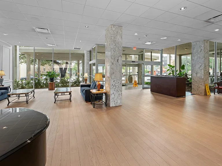 1801 Lavaca St #4C — Photo 4