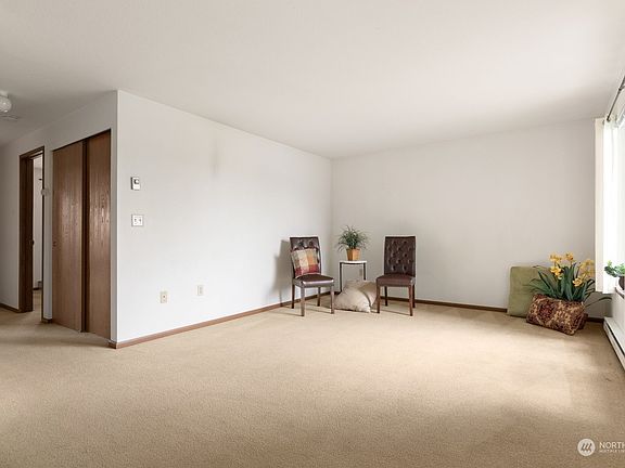 5th image of 325 NE Kettle Street #208