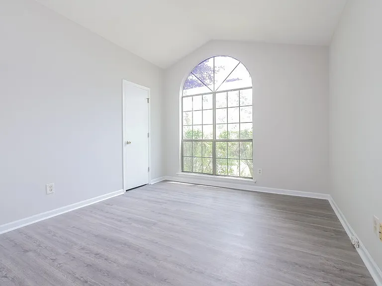 202 Northbridge Dr — Photo 20