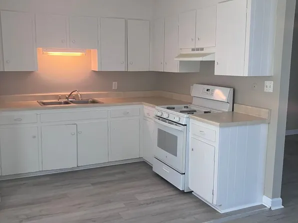 Silverwood, 2063 Vineville Ave #N4, Macon, GA 31204