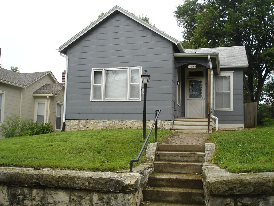 1st image of 816 Ottawa St