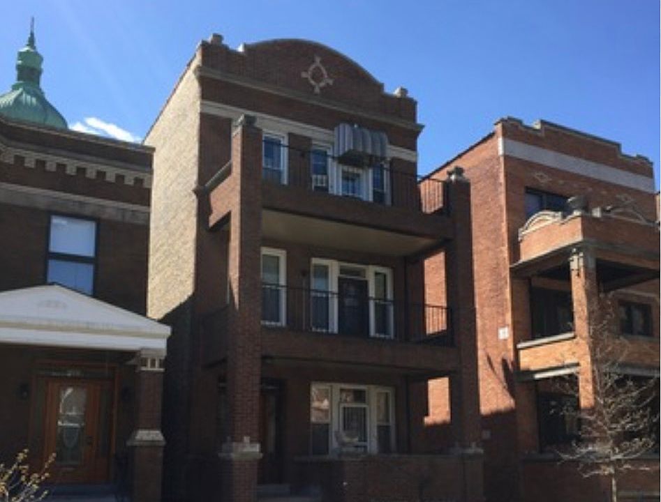 6 Unit building