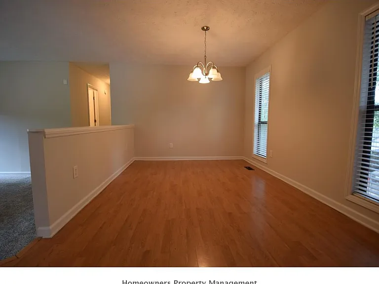 5840 Horton Pl — Photo 4