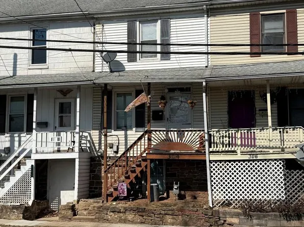 304 Maple St, Manchester, PA 17345