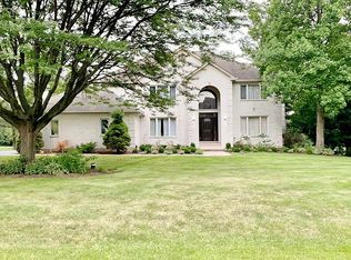 4N522 Magnolia Ln, Wayne, IL 60184