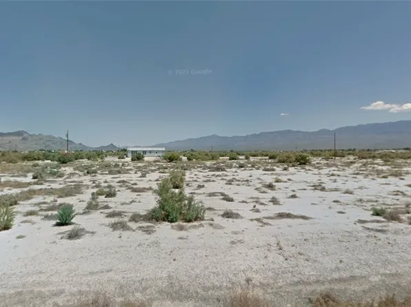 1390 Geofrey St, Pahrump, NV 89060