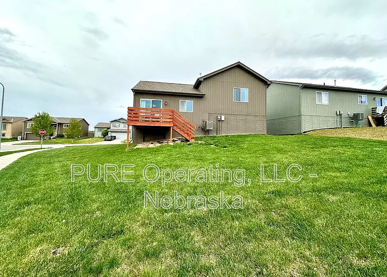 7605 N 92nd Ave — Photo 35