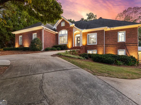 248 Montrose Dr, McDonough, GA 30253