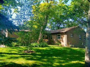 1918 Candlewick Dr SW, Poplar Grove, IL 61065