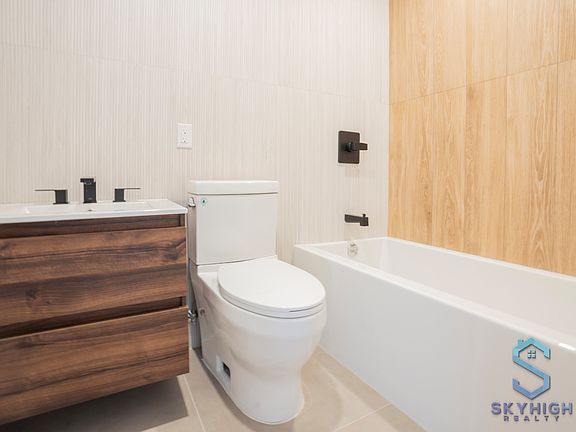 5th image of 37-25 32nd St #Phr