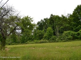 Carbondale Rd, Clarks Summit, PA 18411