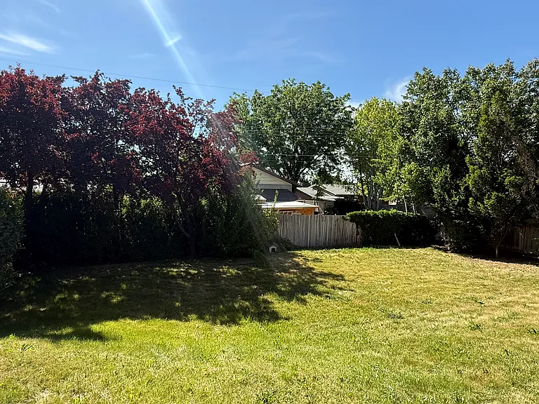 1692 S 550 W — Photo 15