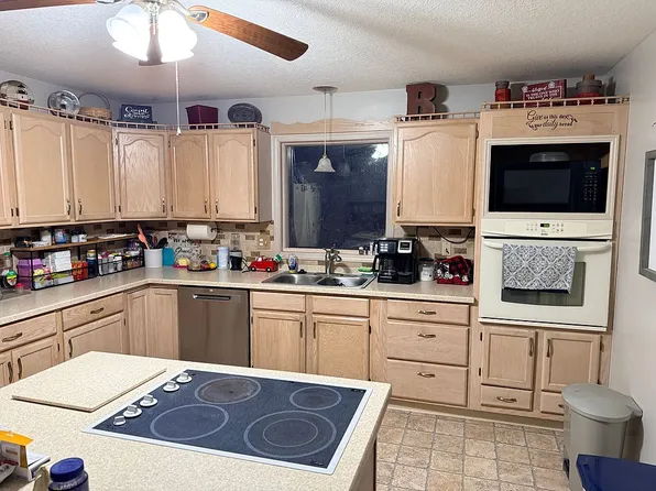 4491 Price Rd NE, Newark, OH 43055