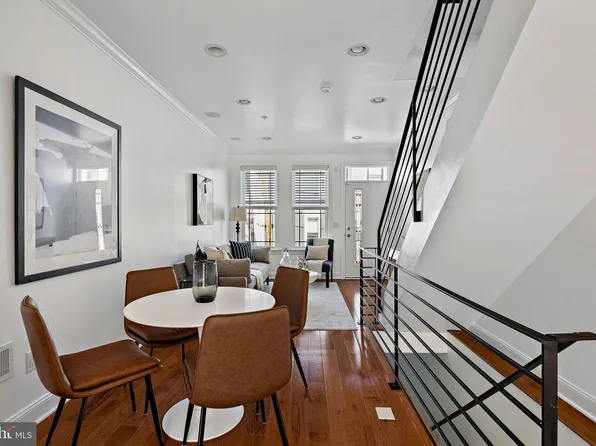 432 Mercy St, Philadelphia, PA 19148