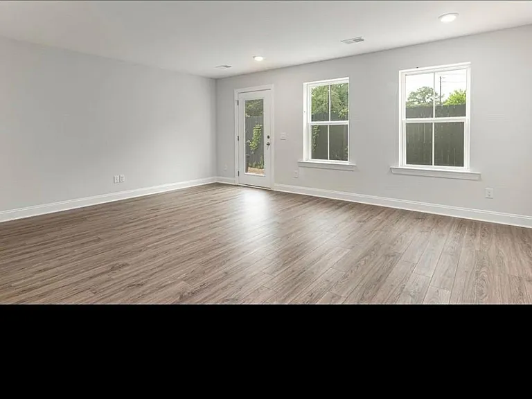 1244 Tice Ln — Photo 6