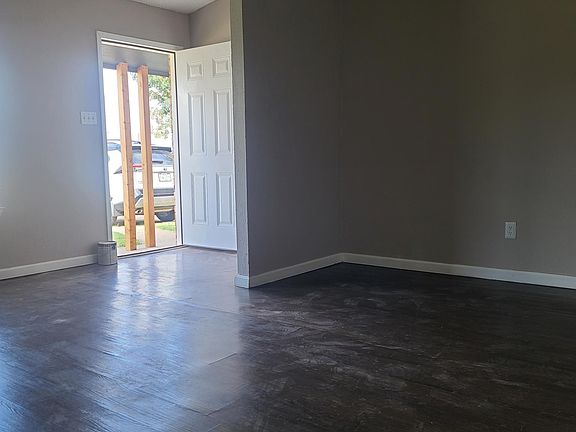 3rd image of 106 Cottonwood Ave #A-b