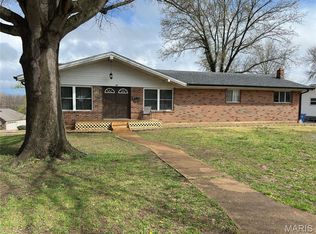 85 Kennedy St, Union, MO 63084