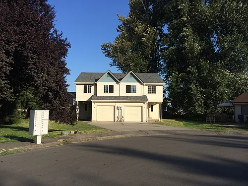 1841 C Pl SE #A Photo 1 1841 C Pl SE #A Photo 1
