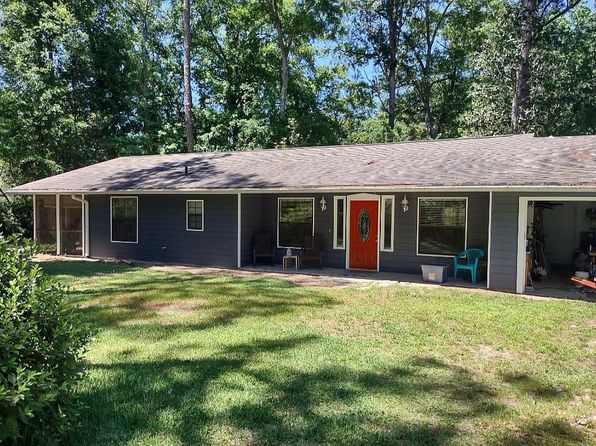 525 Tharpe Cir