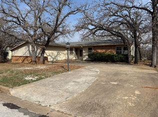 510 S Oaklawn Ave, Eastland, TX 76448